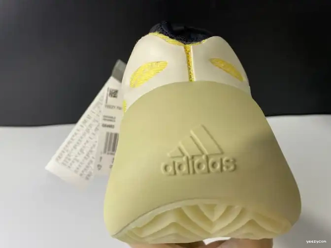 V3 YEEZY ADIDAS SRPHYM